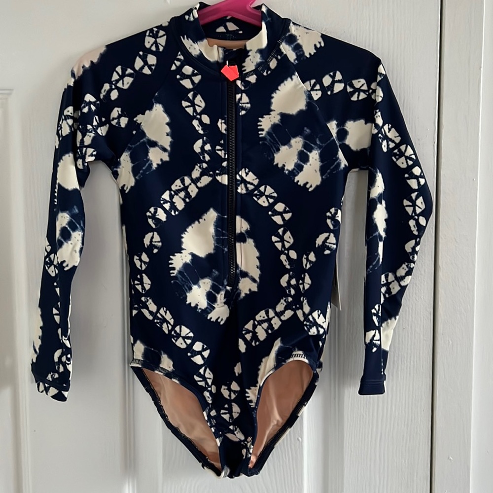 NWT Crewcuts Rushguard 4-5y